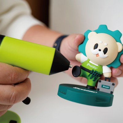 GK-366U Pistola de pegamento por fusión con batería de Li-ion 3,7V/2000mAh de Proskit