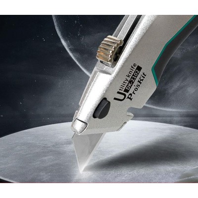DK-2102 Cúter profesional mango metálico de Proskit